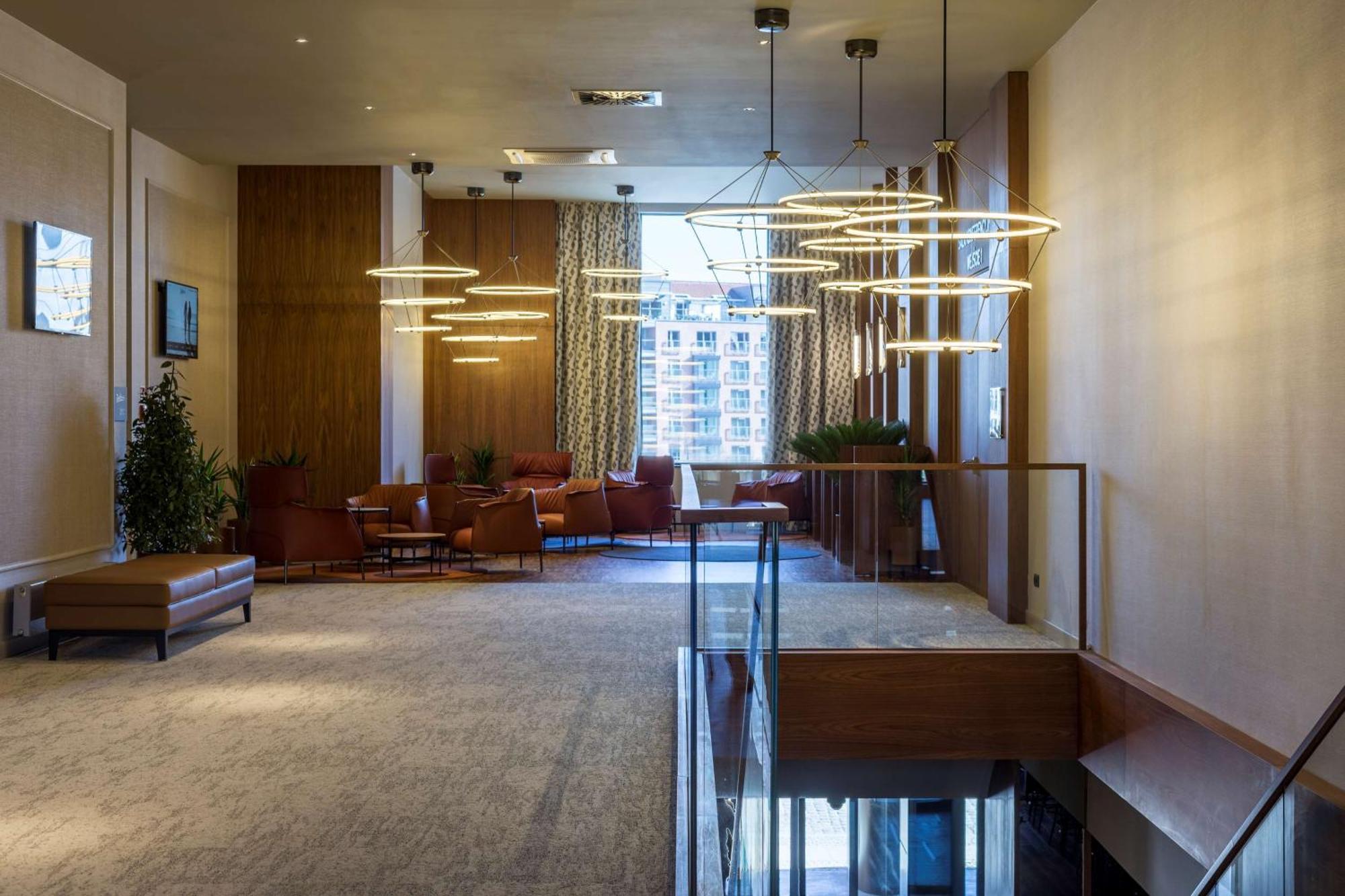 Hotel Radisson & Suites, Gdansk, Wyspa Spichrzow 4*