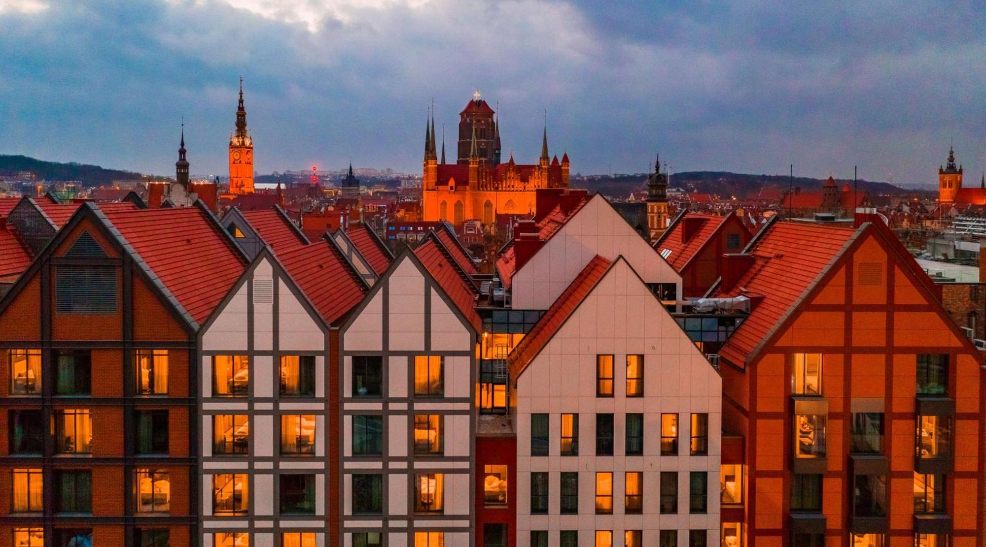 Hotel Radisson & Suites, Gdansk, Wyspa Spichrzow 4*
