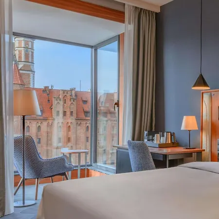 Radisson Hotel & Suites, Gdansk, Wyspa Spichrzow Exterior photo