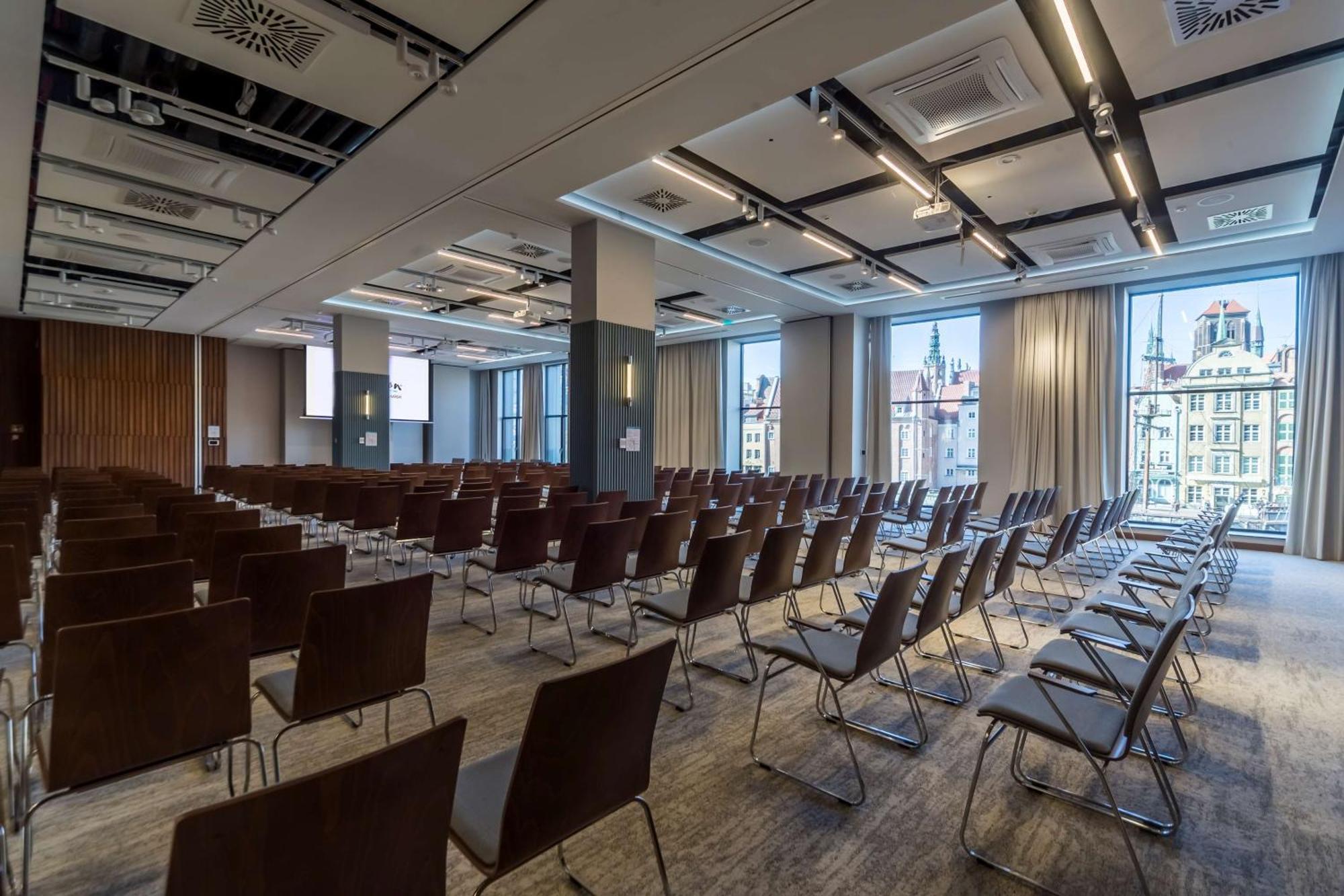 Radisson & Suites, Gdansk, Wyspa Spichrzow Hotel