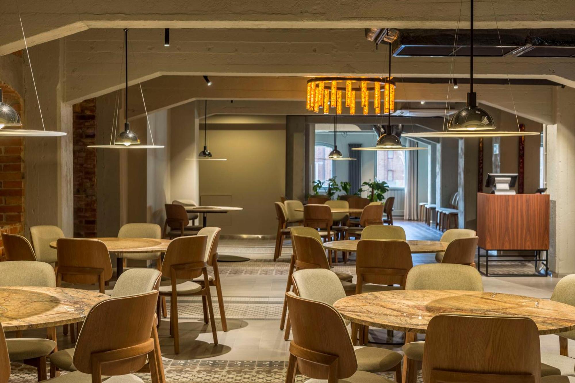 Hotel Radisson & Suites, Gdansk, Wyspa Spichrzow 4*