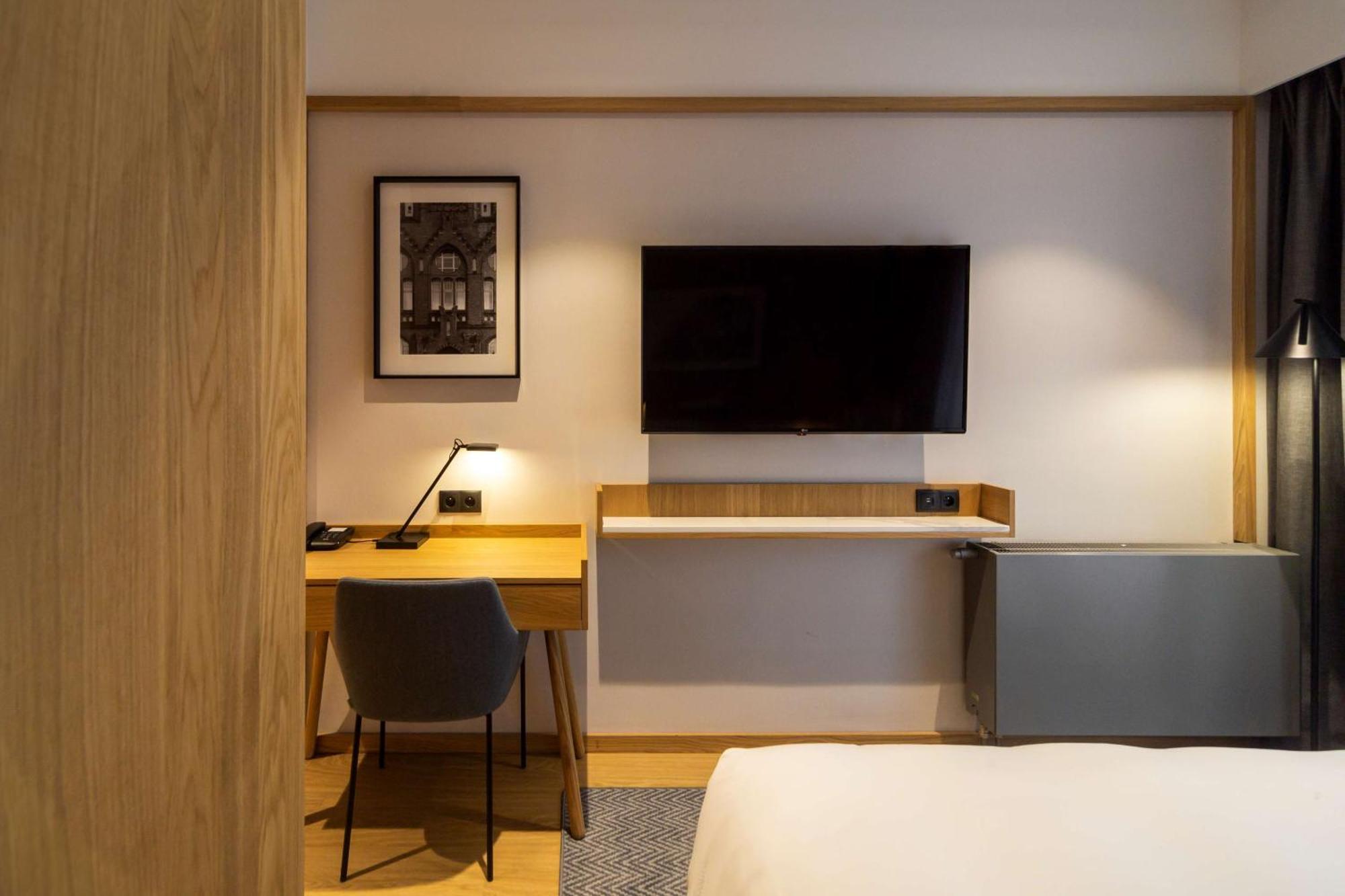 Radisson & Suites, Gdansk, Wyspa Spichrzow Hotel 4*