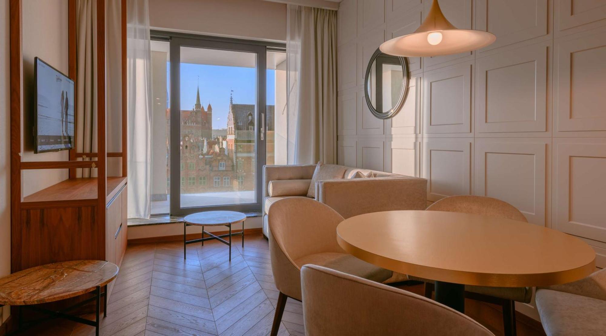 Hotel Radisson & Suites, Gdansk, Wyspa Spichrzow Gdańsk