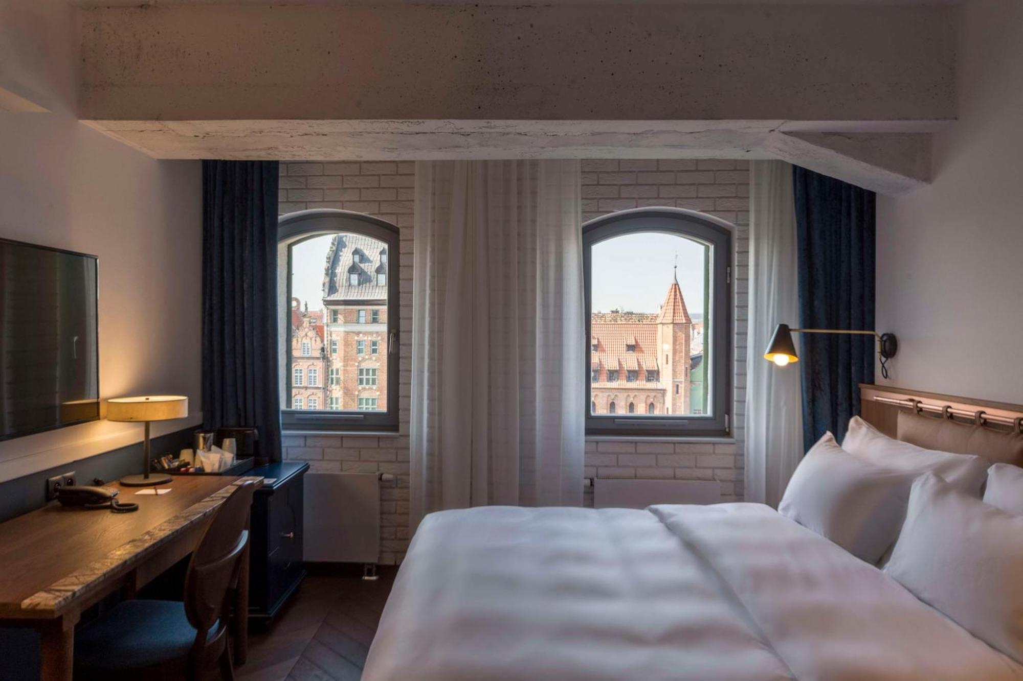 Radisson & Suites, Gdansk, Wyspa Spichrzow 4*