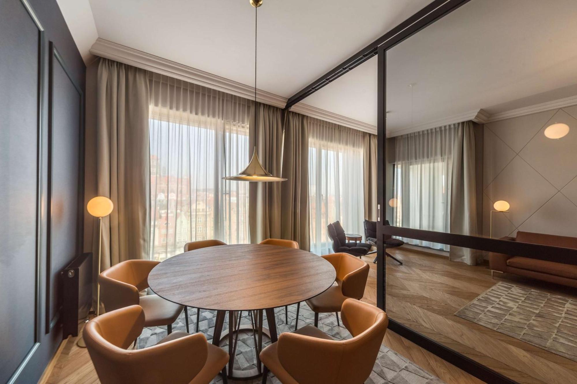 Radisson & Suites, Gdansk, Wyspa Spichrzow Hotel Gdańsk